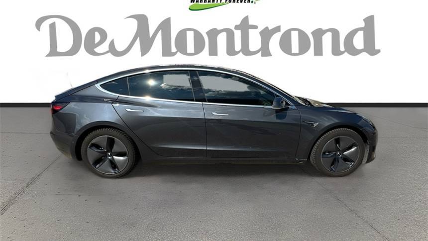 2018 Tesla Model 3 5YJ3E1EB6JF066084