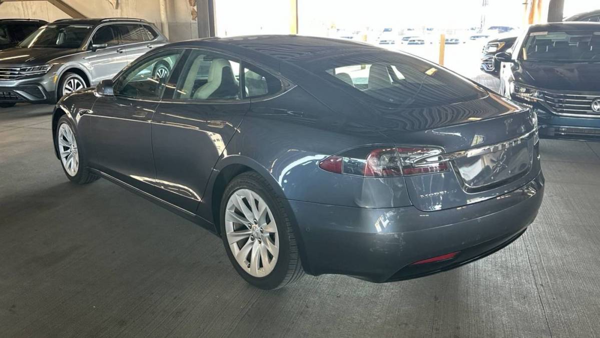 2018 Tesla Model S 5YJSA1E22JF259047