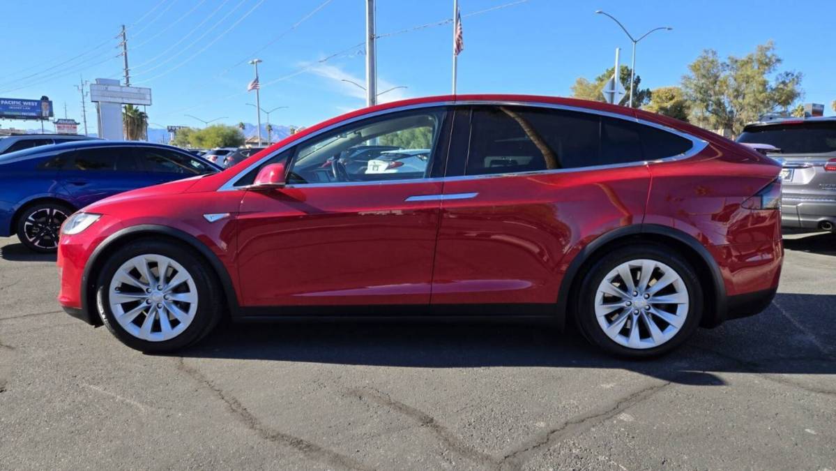 2016 Tesla Model X 5YJXCBE26GF005372