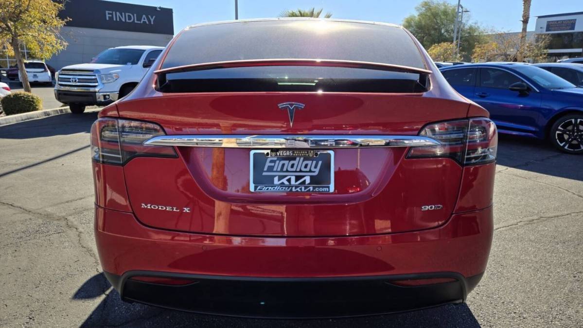 2016 Tesla Model X 5YJXCBE26GF005372