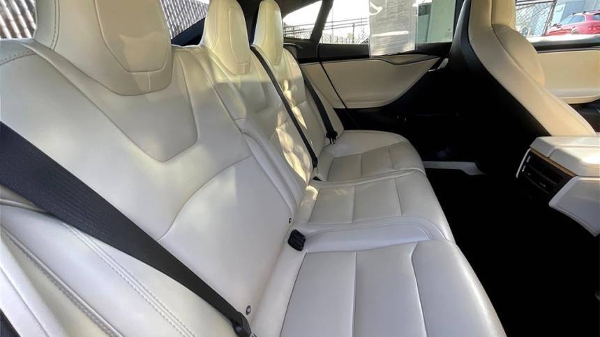 2019 Tesla Model S 5YJSA1E48KF349399