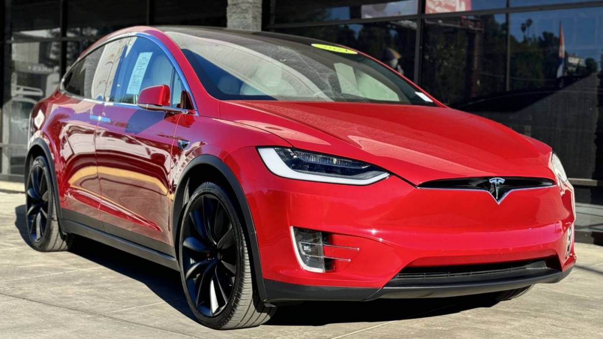 2021 Tesla Model X 5YJXCAE43MF323117