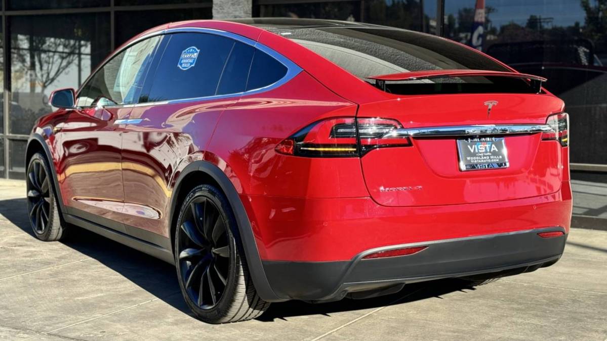 2021 Tesla Model X 5YJXCAE43MF323117