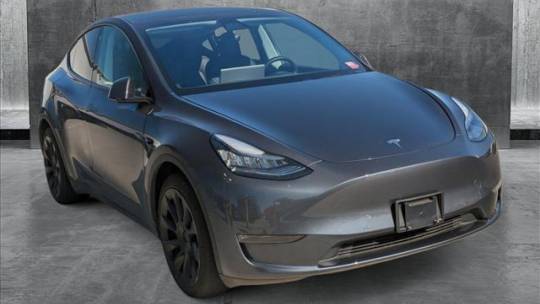 2021 Tesla Model Y 5YJYGDEE0MF067814