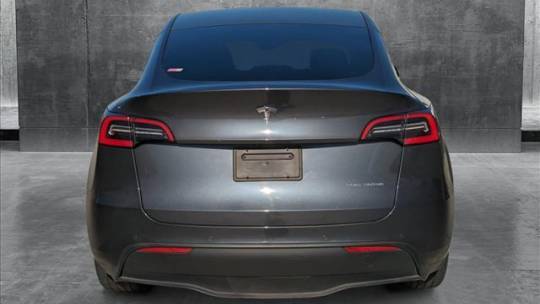 2021 Tesla Model Y 5YJYGDEE0MF067814