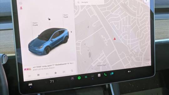 2021 Tesla Model Y 5YJYGDEE0MF067814