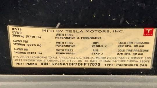 2013 Tesla Model S 5YJSA1DP7DFP17070