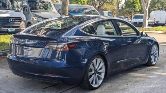 2018 Tesla Model 3 5YJ3E1EB1JF099736