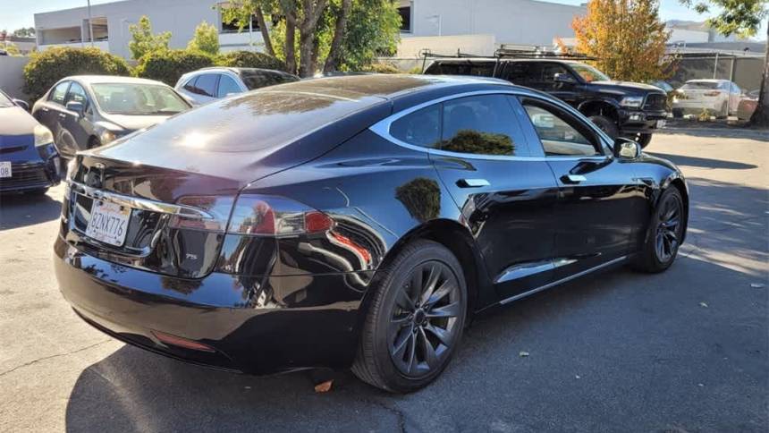 2017 Tesla Model S 5YJSA1E16HF196441