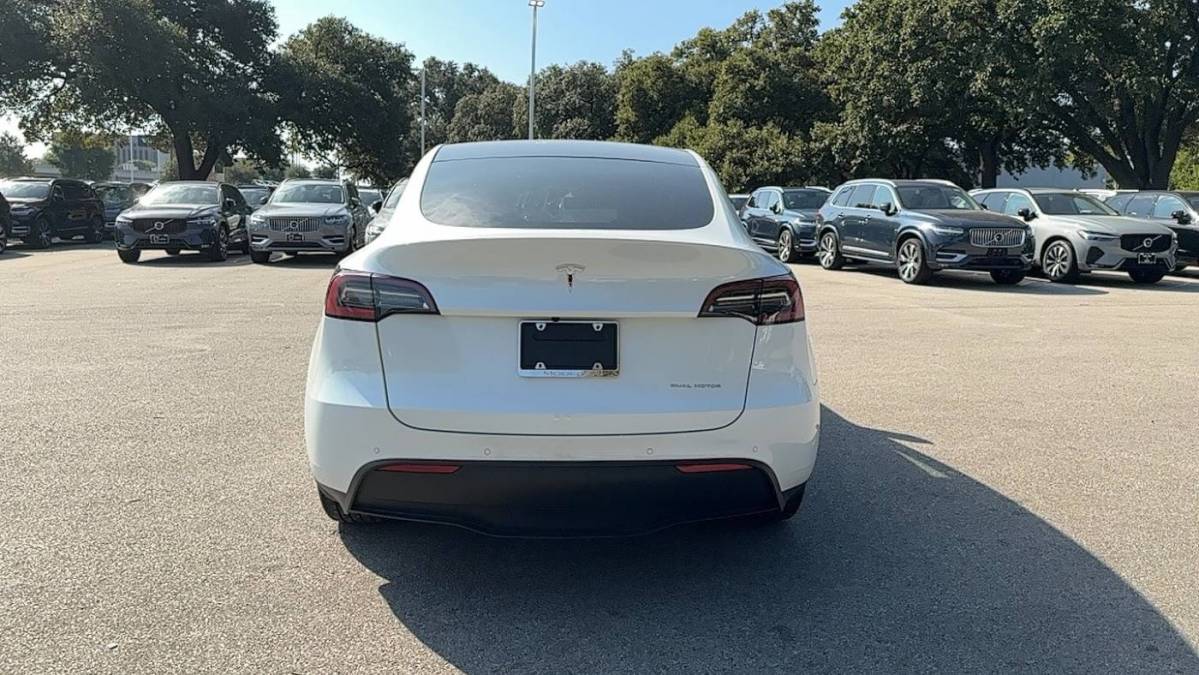 2020 Tesla Model Y 5YJYGDEEXLF040540