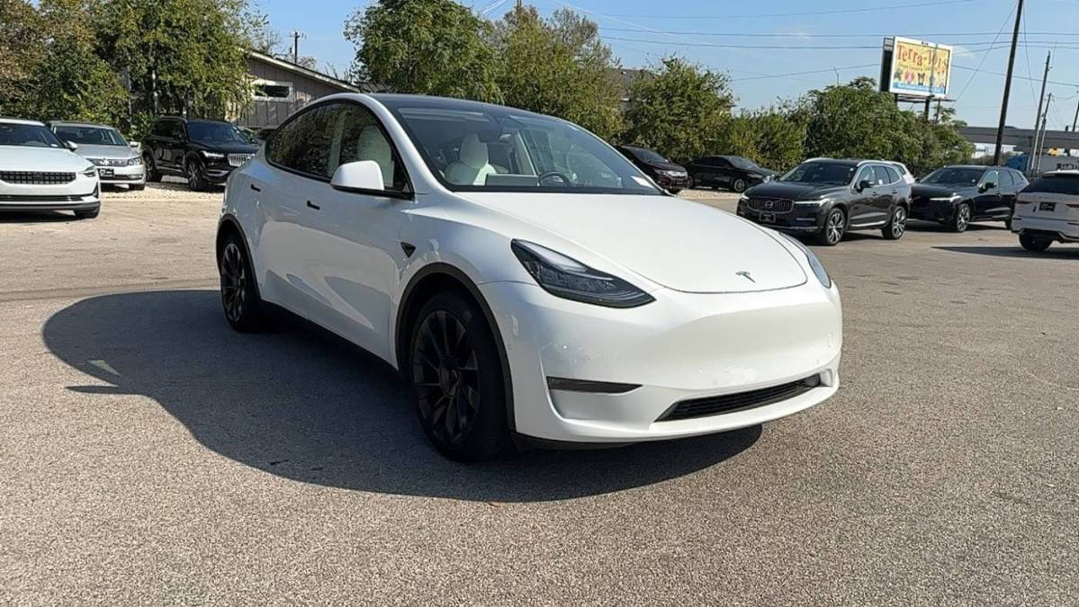 2020 Tesla Model Y 5YJYGDEEXLF040540