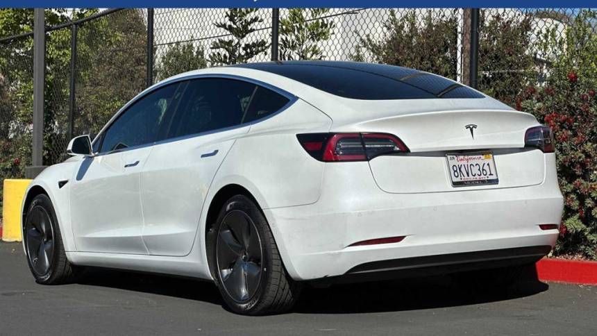 2019 Tesla Model 3 5YJ3E1EA8KF397337