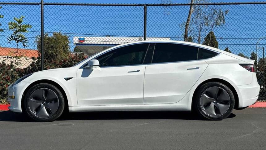 2019 Tesla Model 3 5YJ3E1EA8KF397337