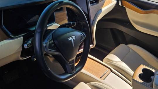 2019 Tesla Model X 5YJXCBE24KF192913