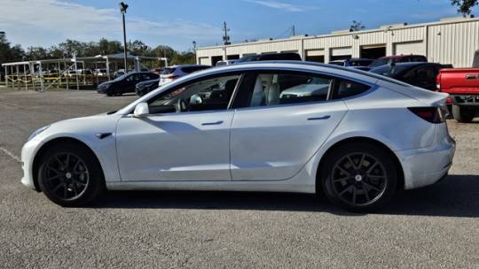 2019 Tesla Model 3 5YJ3E1EA2KF413175