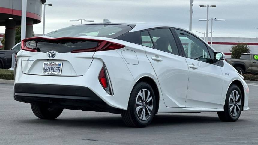 2018 Toyota Prius Prime JTDKARFP5J3101985