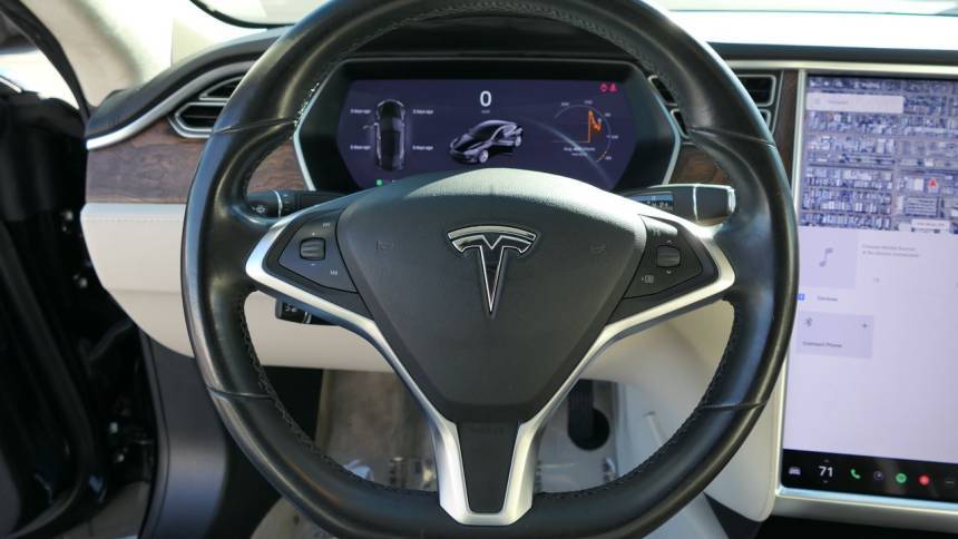 2017 Tesla Model S 5YJSA1E11HF228485