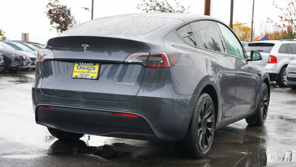 2021 Tesla Model Y 5YJYGDEEXMF207187