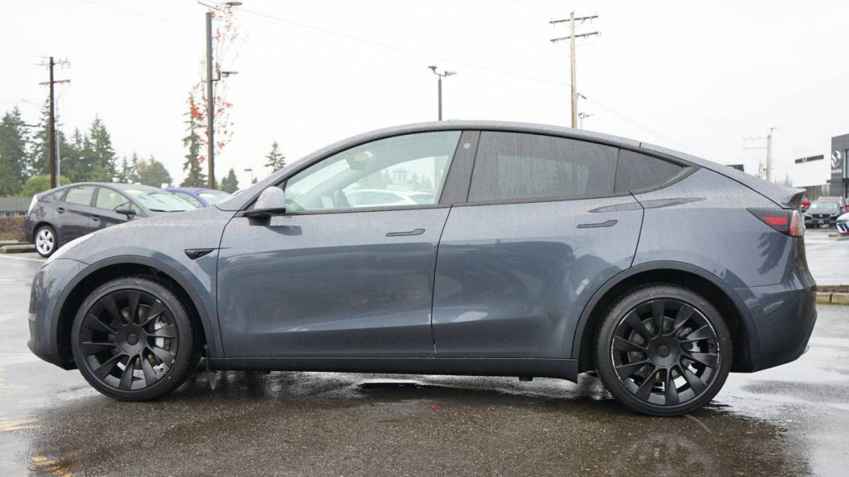 2021 Tesla Model Y 5YJYGDEEXMF207187