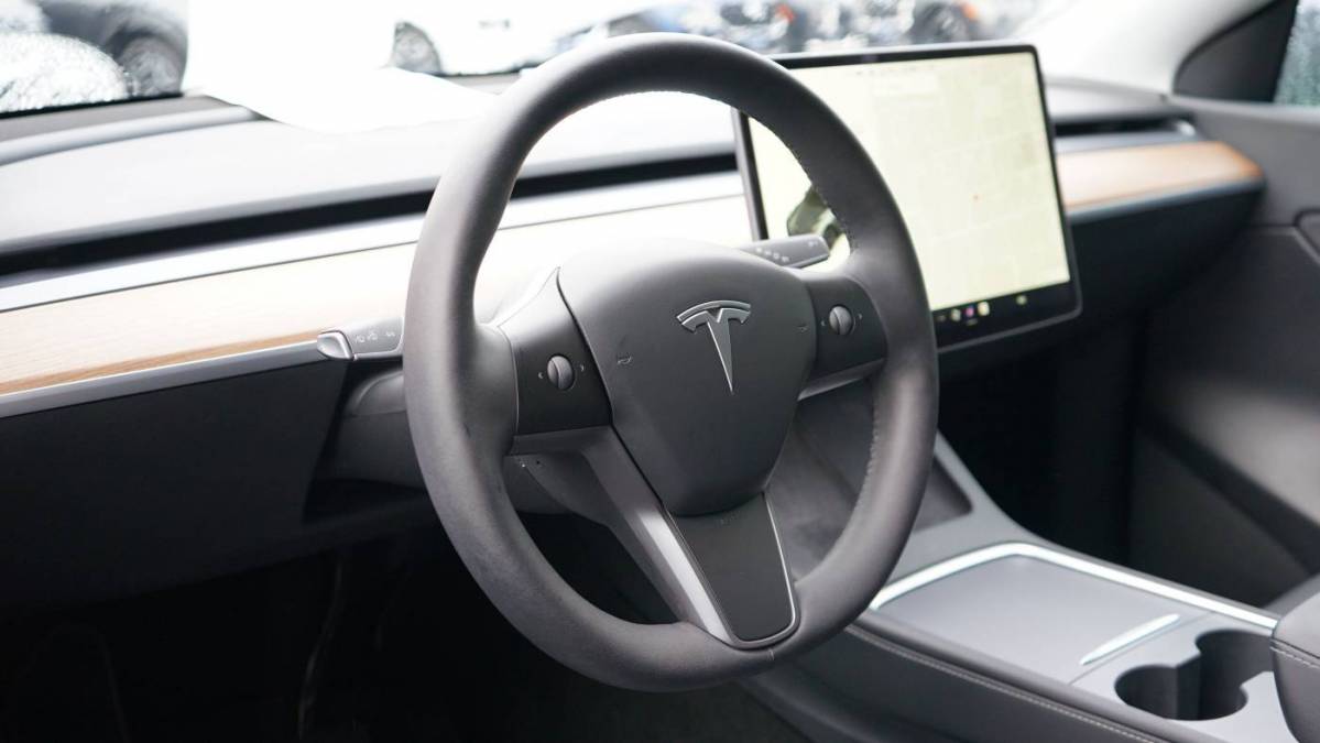 2021 Tesla Model Y 5YJYGDEEXMF207187