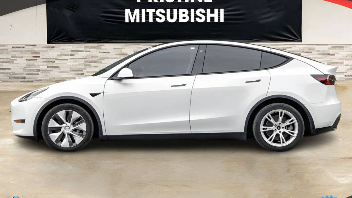 2021 Tesla Model Y 5YJYGDEE7MF259442