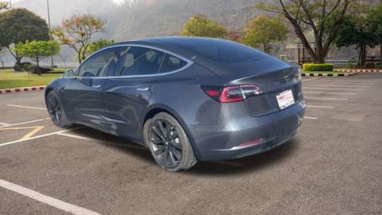 2018 Tesla Model 3 5YJ3E1EB3JF132333