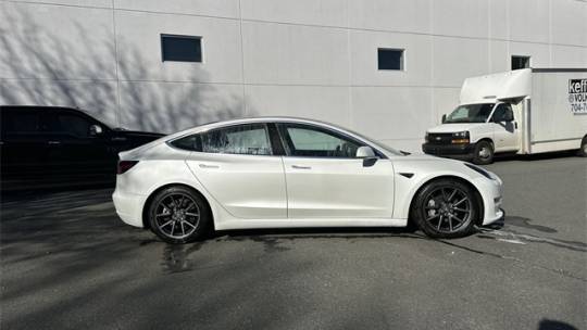 2018 Tesla Model 3 5YJ3E1EA5JF005798