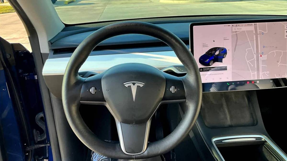 2021 Tesla Model Y 5YJYGDEE8MF230743