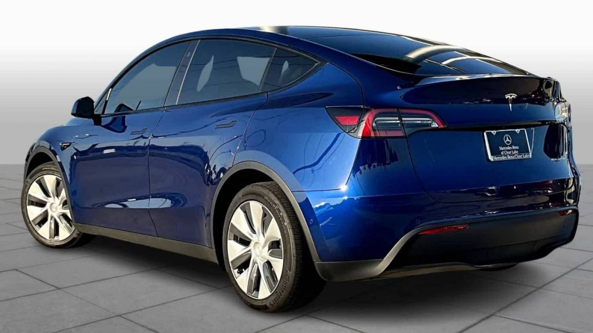 2021 Tesla Model Y 5YJYGDEE8MF230743