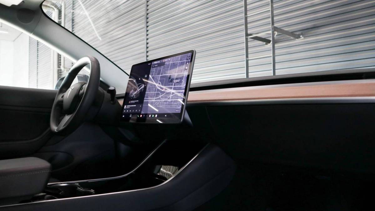 2019 Tesla Model 3 5YJ3E1EBXKF477389