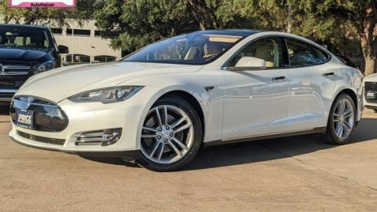 2015 Tesla Model S 5YJSA1E10FF105158