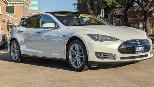 2015 Tesla Model S 5YJSA1E10FF105158