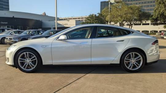 2015 Tesla Model S 5YJSA1E10FF105158