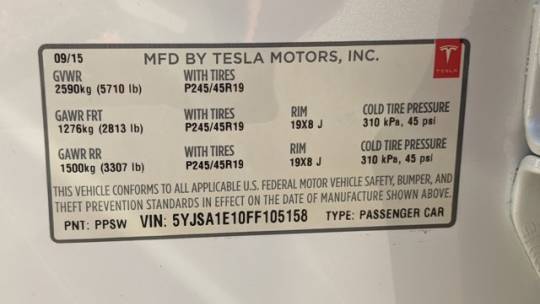 2015 Tesla Model S 5YJSA1E10FF105158