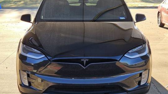 2018 Tesla Model X 5YJXCDE28JF117092