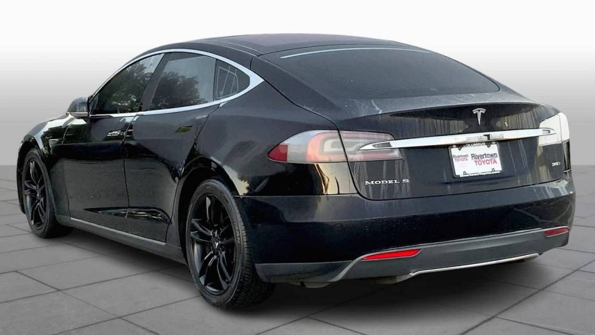 2015 Tesla Model S 5YJSA1V28FF098727