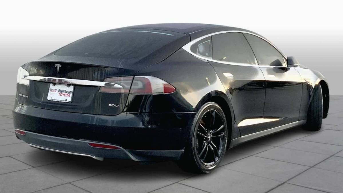 2015 Tesla Model S 5YJSA1V28FF098727