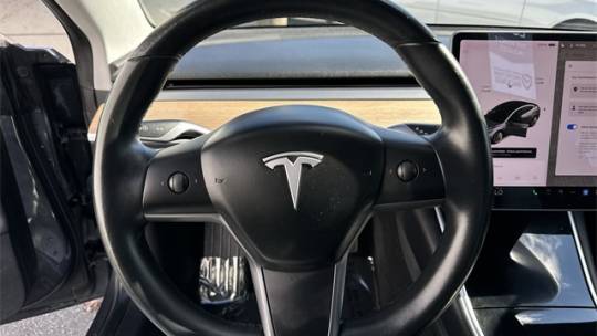 2018 Tesla Model 3 5YJ3E1EBXJF185272