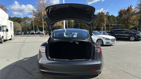 2018 Tesla Model 3 5YJ3E1EBXJF185272