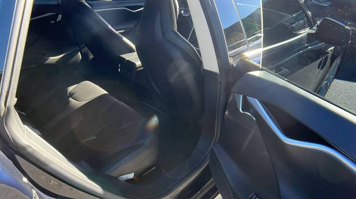 2014 Tesla Model S 5YJSA1S12EFP32091