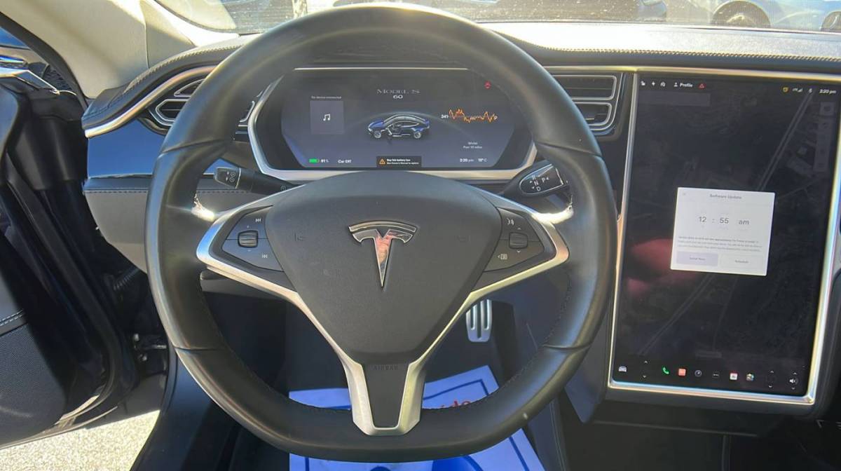 2014 Tesla Model S 5YJSA1S12EFP32091