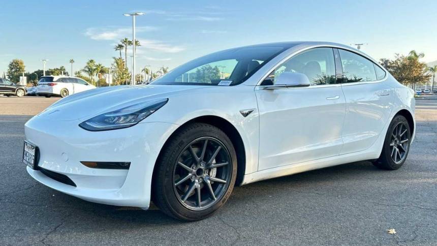 2018 Tesla Model 3 5YJ3E1EA3JF053770