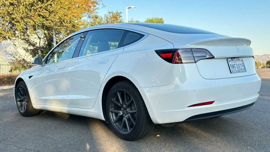 2018 Tesla Model 3 5YJ3E1EA3JF053770