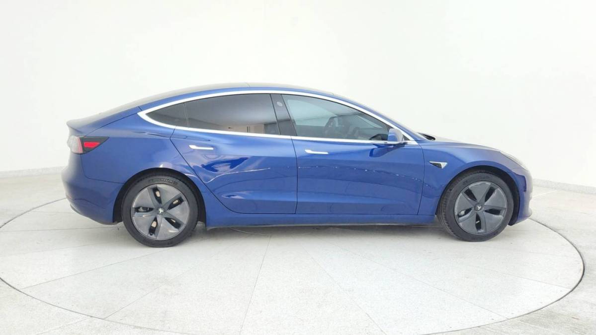 2019 Tesla Model 3 5YJ3E1EB5KF533416