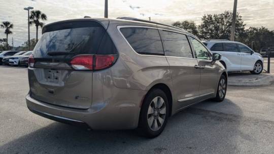 2018 Chrysler Pacifica Hybrid 2C4RC1N73JR230374