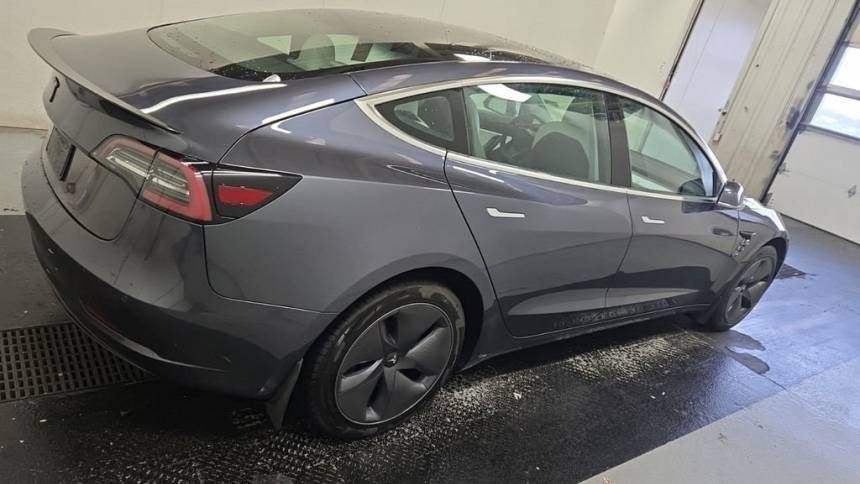 2019 Tesla Model 3 5YJ3E1EA6KF445191