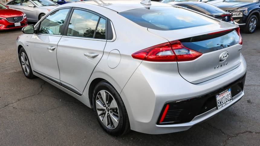 2018 Hyundai IONIQ KMHC75LD7JU091102