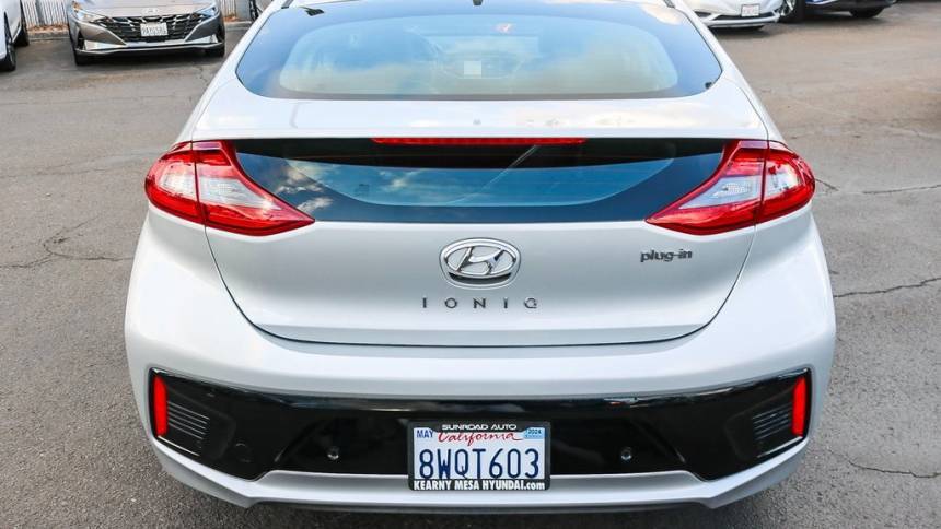 2018 Hyundai IONIQ KMHC75LD7JU091102