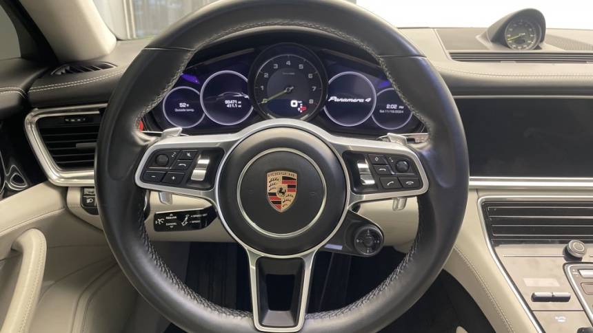 2018 Porsche Panamera WP0CE2A76JL148420