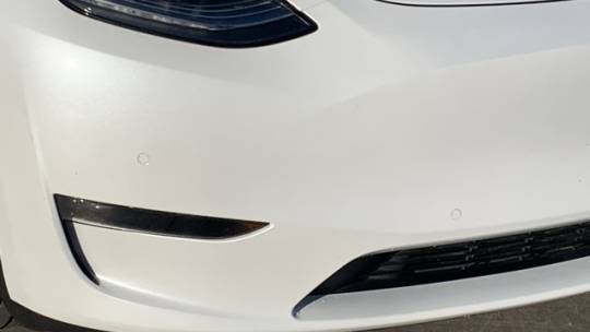 2020 Tesla Model Y 5YJYGDEE7LF004403